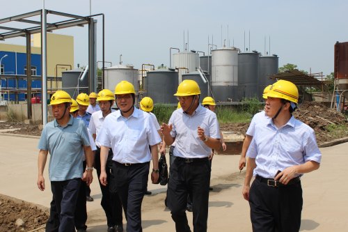 2014年8月26日，張家港市市長(cháng)朱立凡、副市長(cháng)黃亞平一行來(lái)華瑞視察
